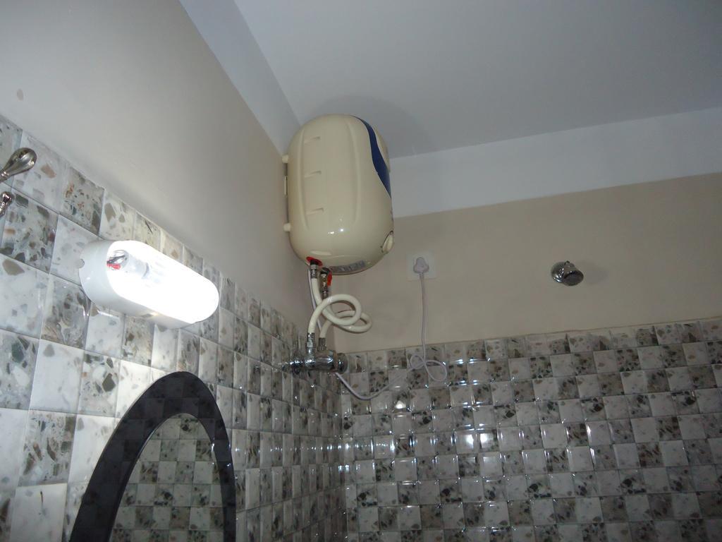 Hotel Debjyoti Siliguri Quarto foto