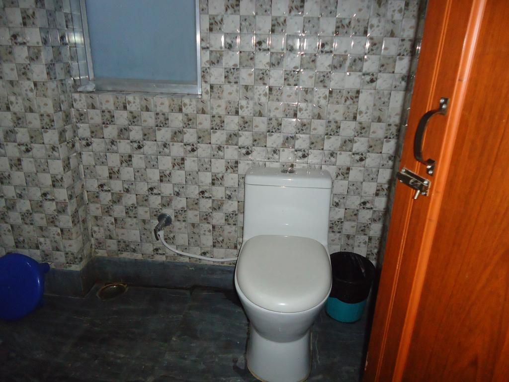 Hotel Debjyoti Siliguri Quarto foto