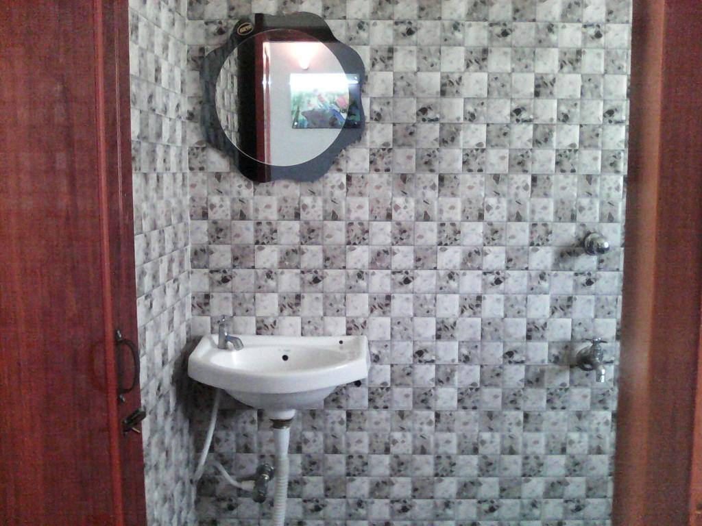 Hotel Debjyoti Siliguri Exterior foto