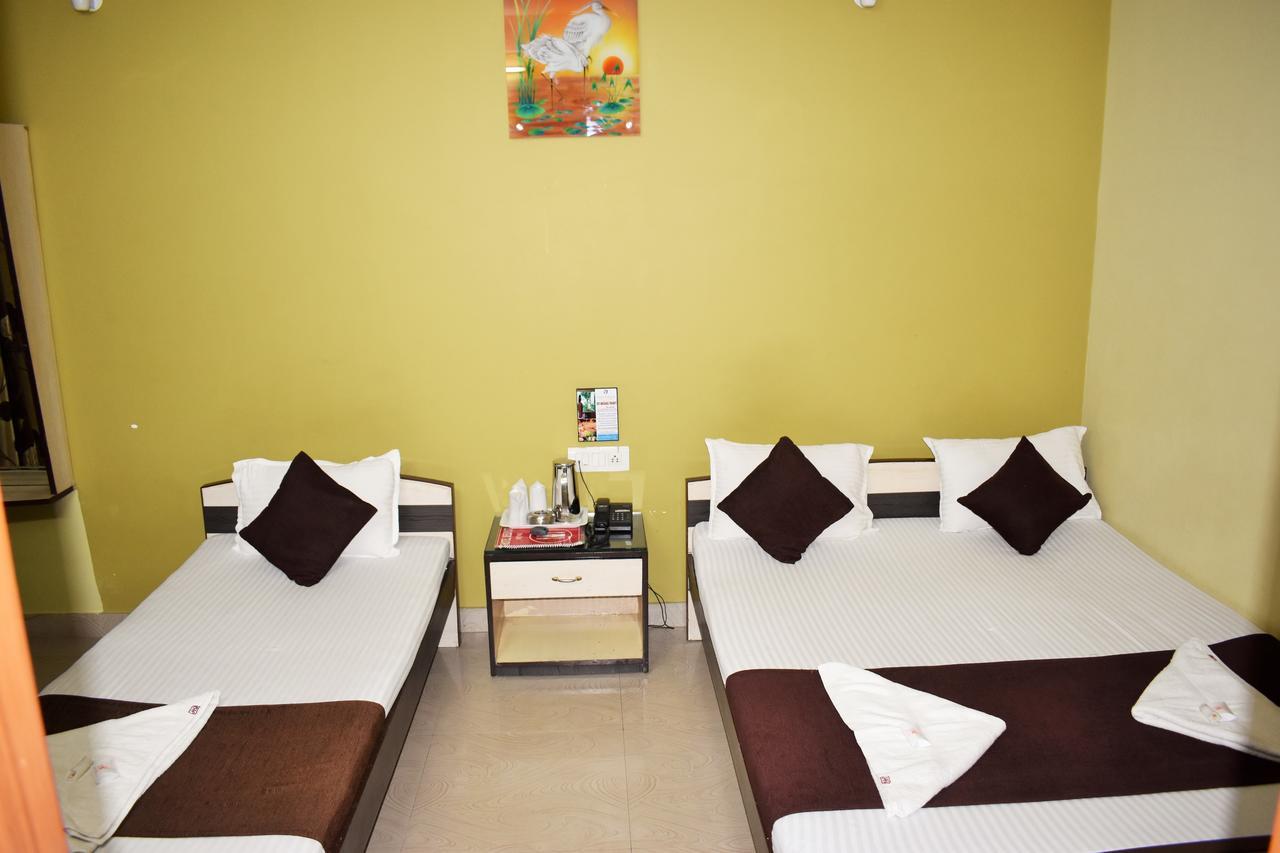 Hotel Debjyoti Siliguri Exterior foto